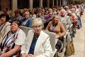 090 Konferencje w Sali Papieskiej